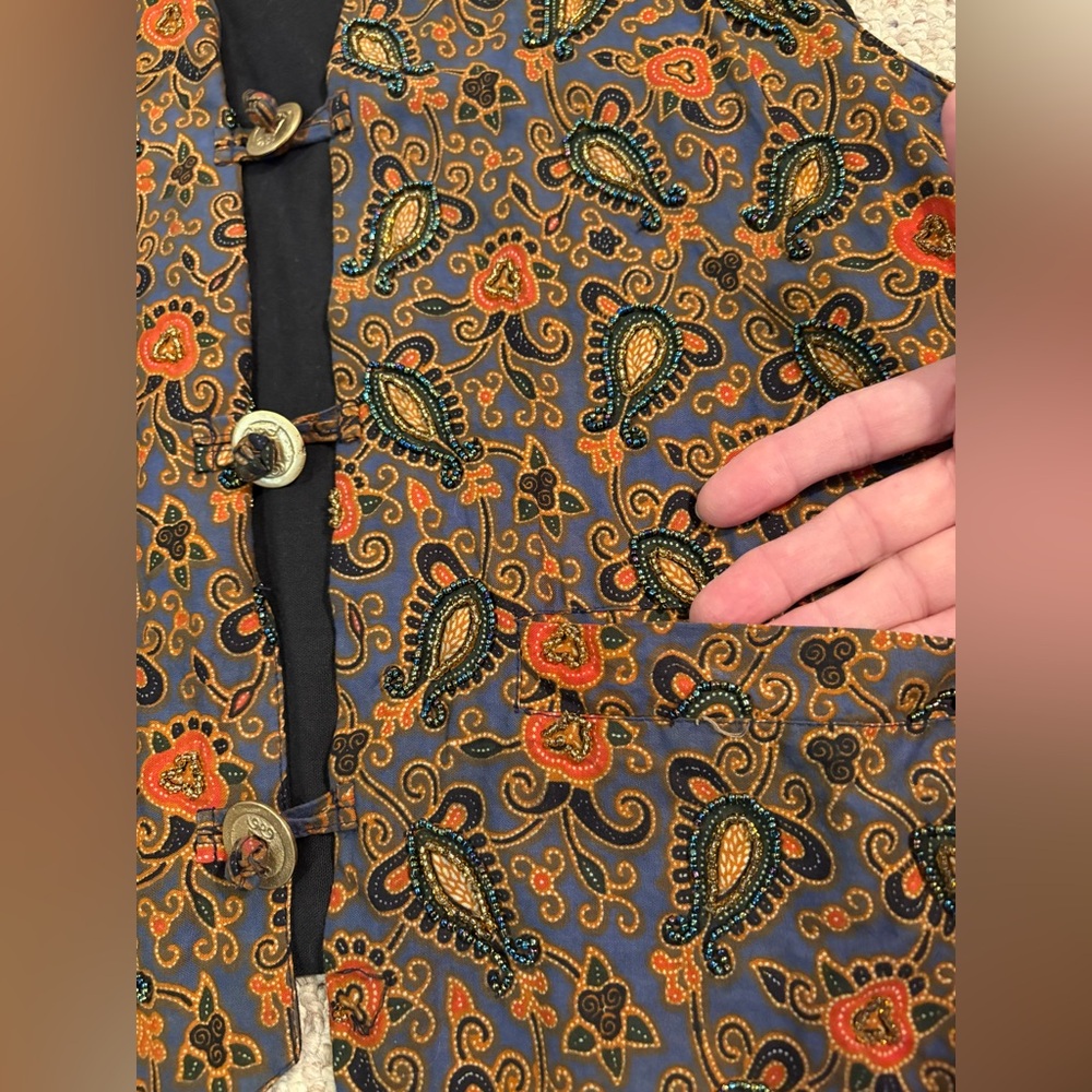 Passports of Pier 1 Imports Beaded Paisley VINTAGE Vest in Rich Colors w Toggles - Picture 10 of 12